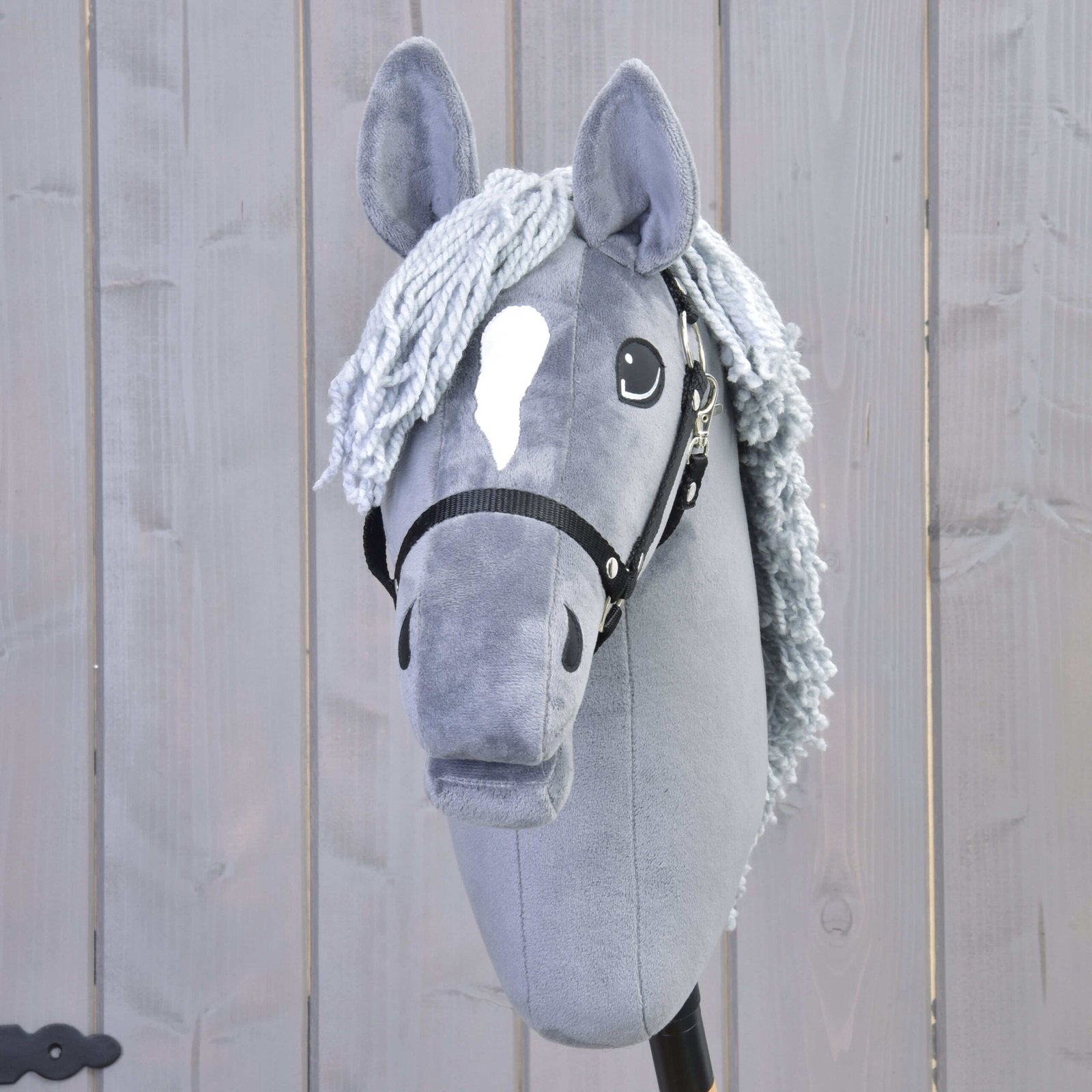 Foto von Hobby Horse Grace M Front