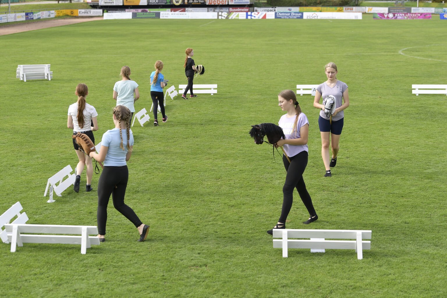 Mehr über den Artikel erfahren Dressurviereck und Bahnregeln
